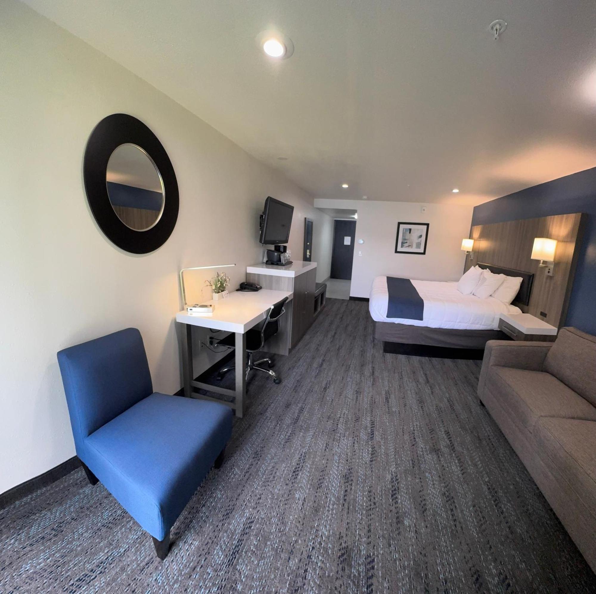 Oyster Bay Inn & Suites Bremerton Exterior photo